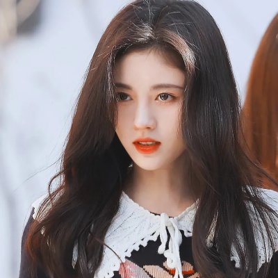 色肉毒蝎女